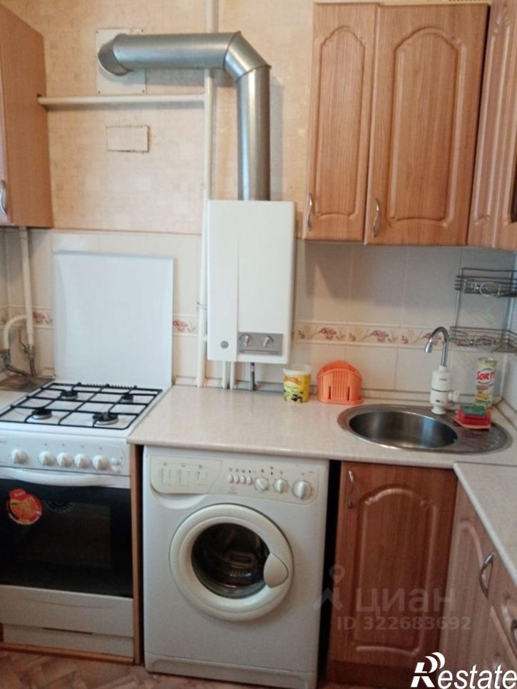 3-комн квартира улица Дзержинского, 3,  д. 3