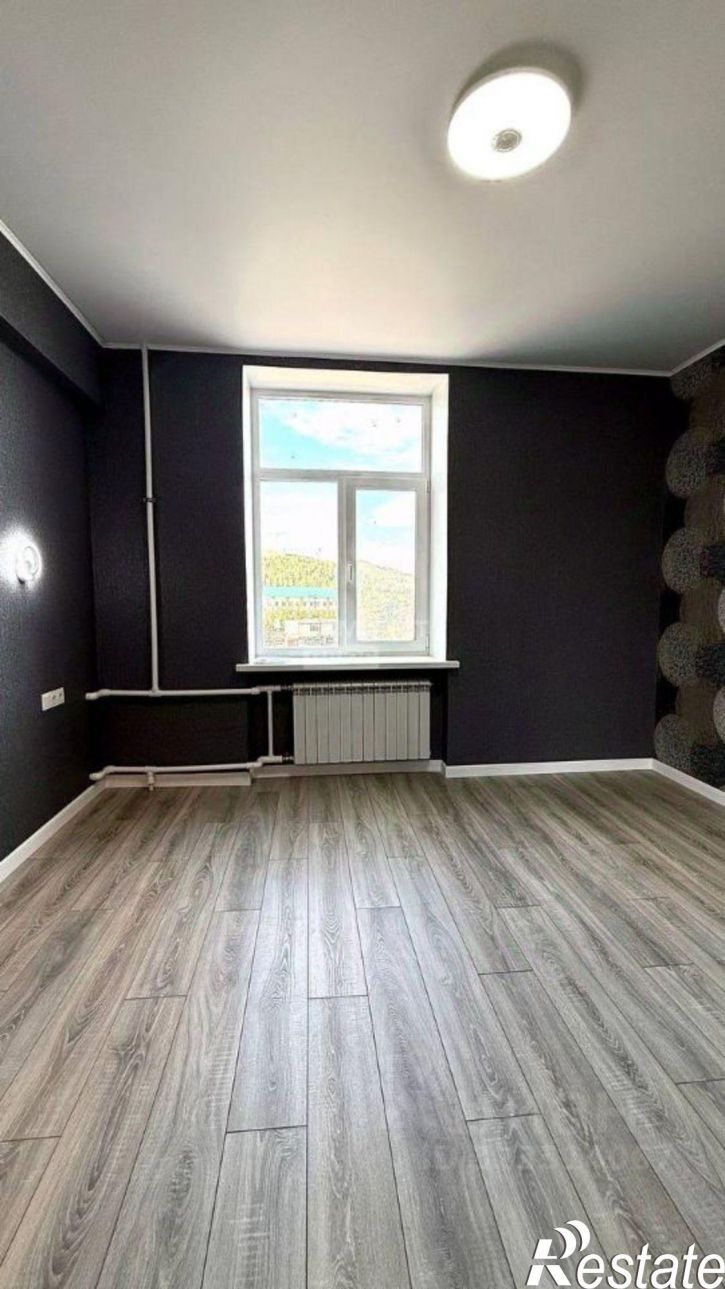 3-комн квартира улица Горького, 2,  д. 2