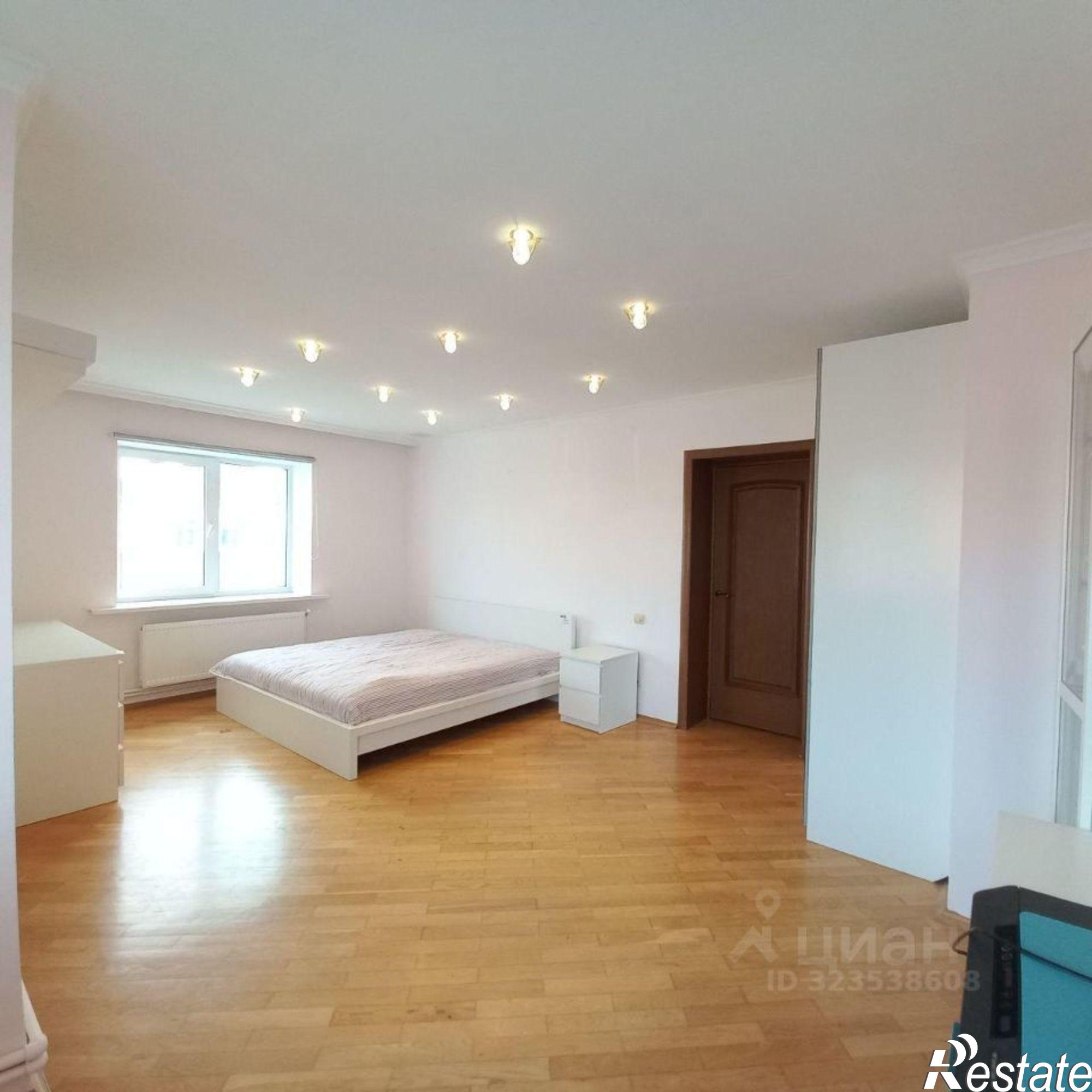 Купить дачу, дом, коттедж за 18 000 000 рублей на улица Чайкиной, 30