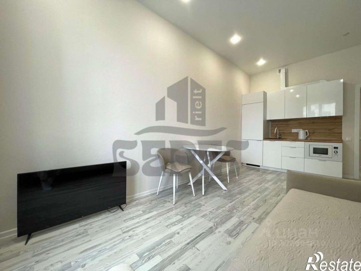 2-комн квартира улица Аксакова,дом 81