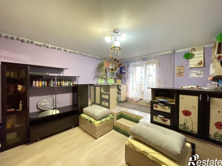 3-комн квартира улица Комарова, 25,  д. 25