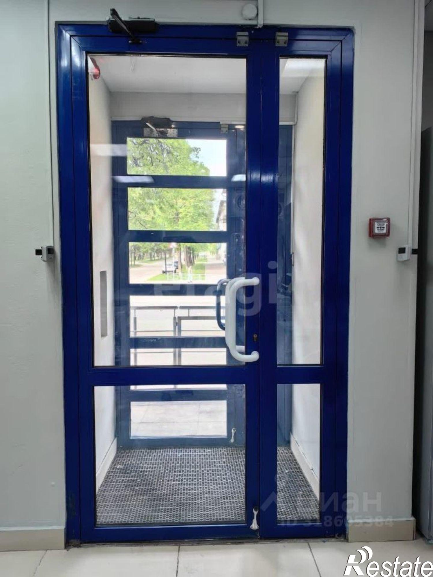 Сдать торговое помещение за 165 000 рублей на городской округ Уфа