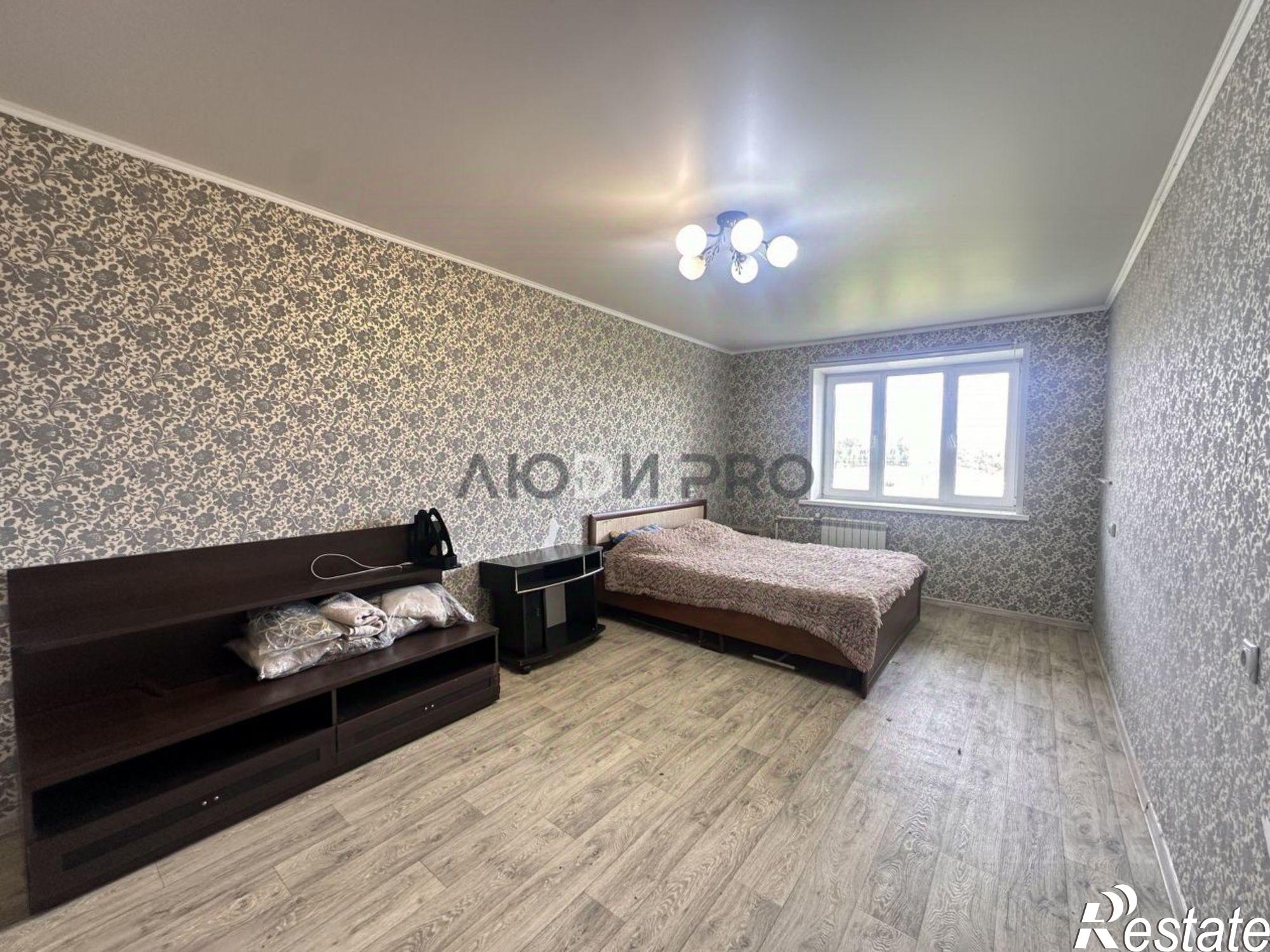 Купить квартиру за 2 330 000 рублей на улица Строителей, 27