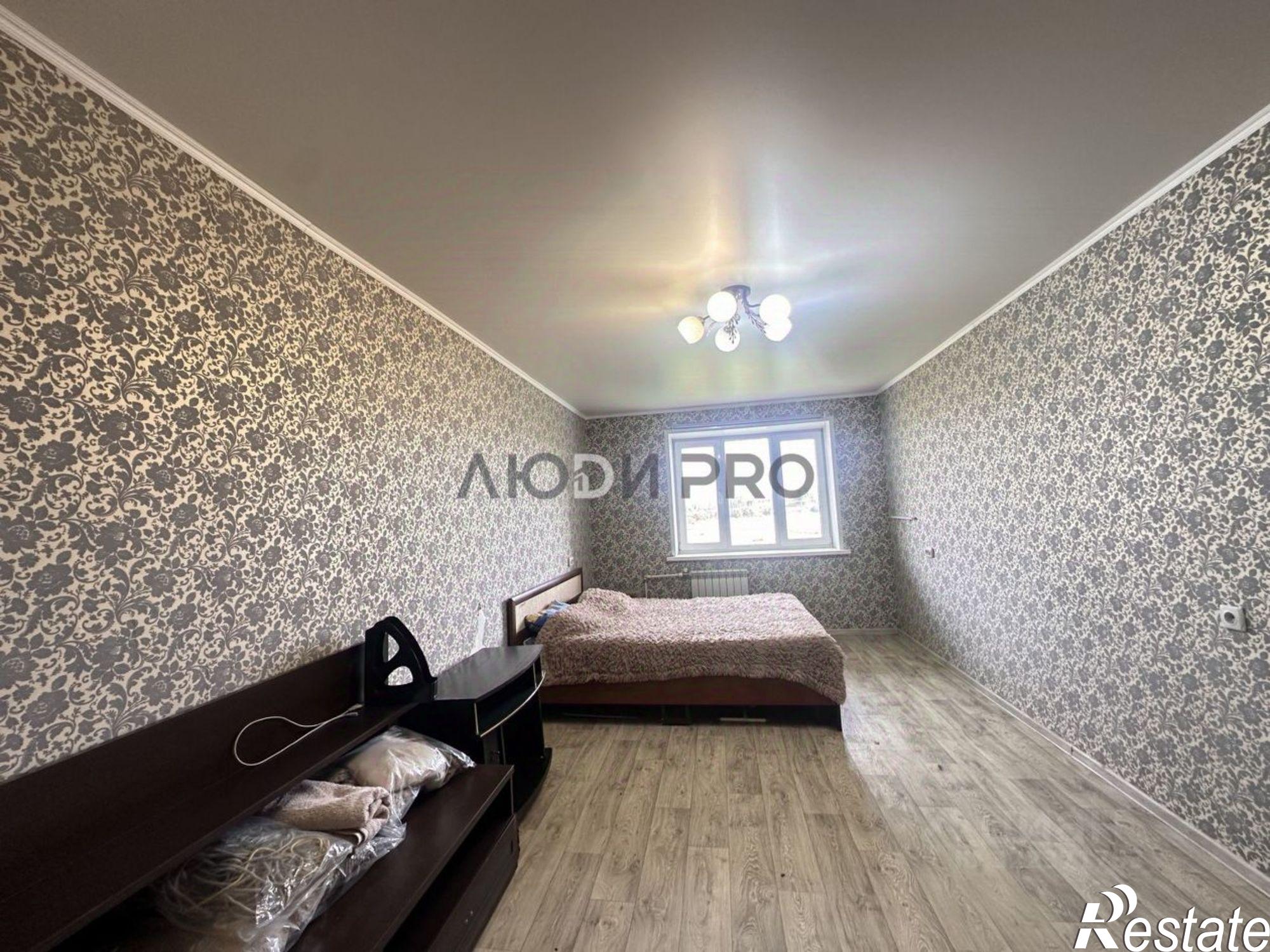 Купить квартиру за 2 330 000 рублей на улица Строителей, 27