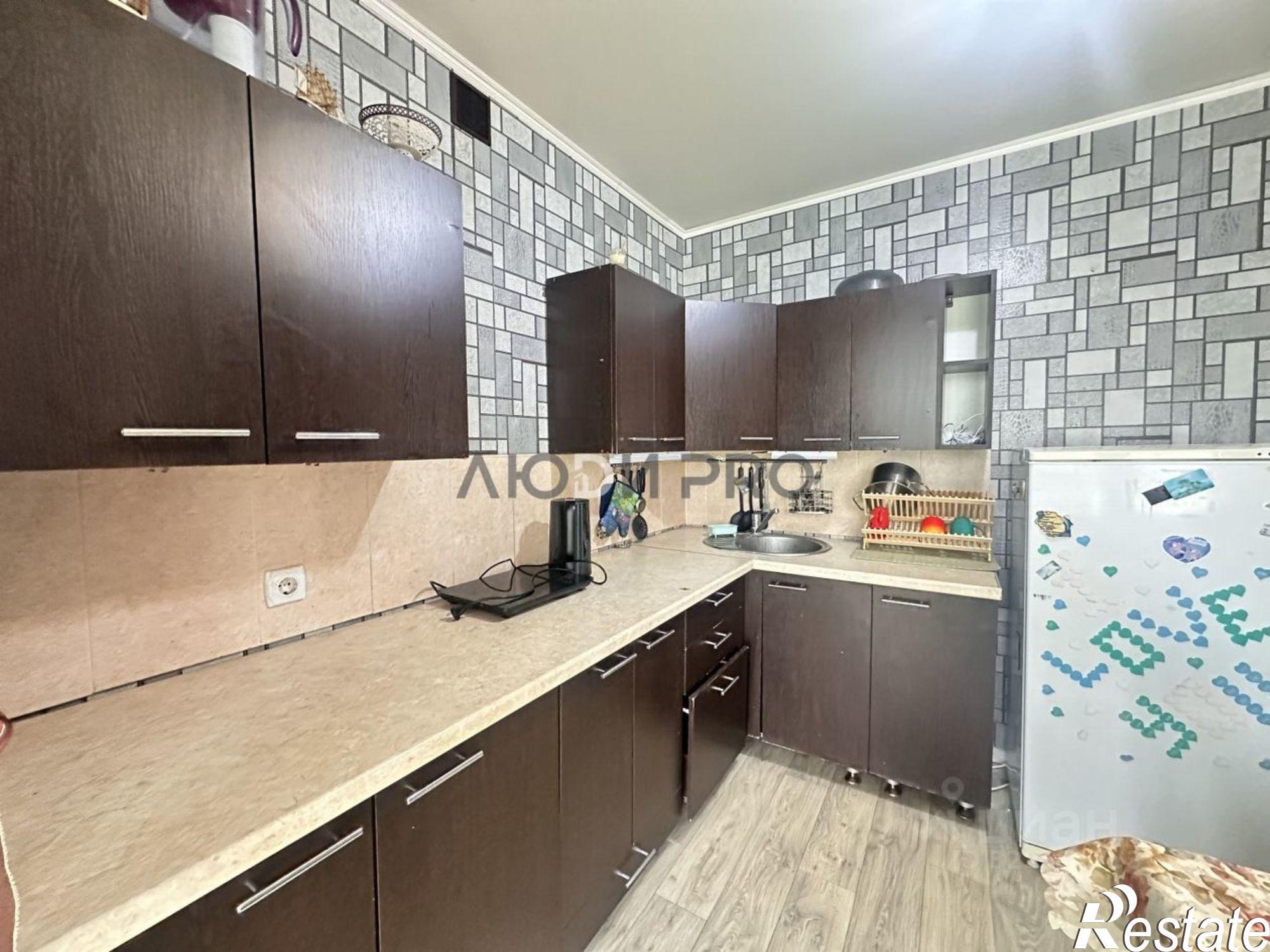 Купить квартиру за 2 330 000 рублей на улица Строителей, 27