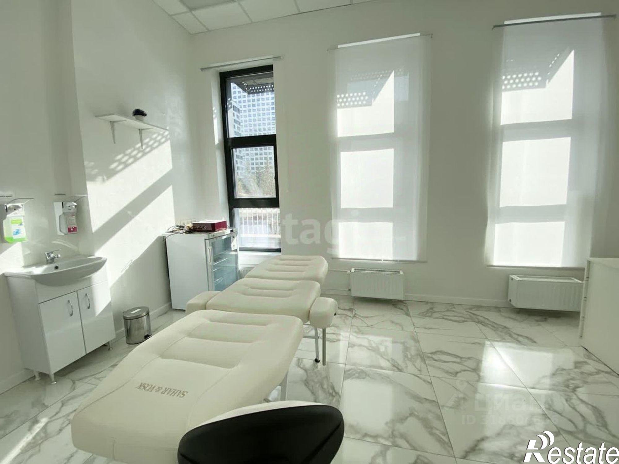 Купить офис, помещение под офис за 2 985 900 рублей на городской округ Уфа