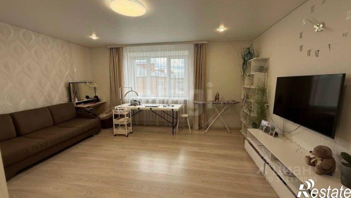 3-комн квартира улица Мира, 148А,  д. 148А