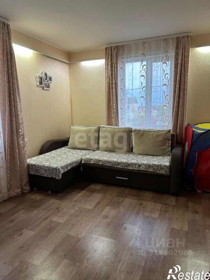 3-комн квартира улица Чкалова, 8,  д. 8