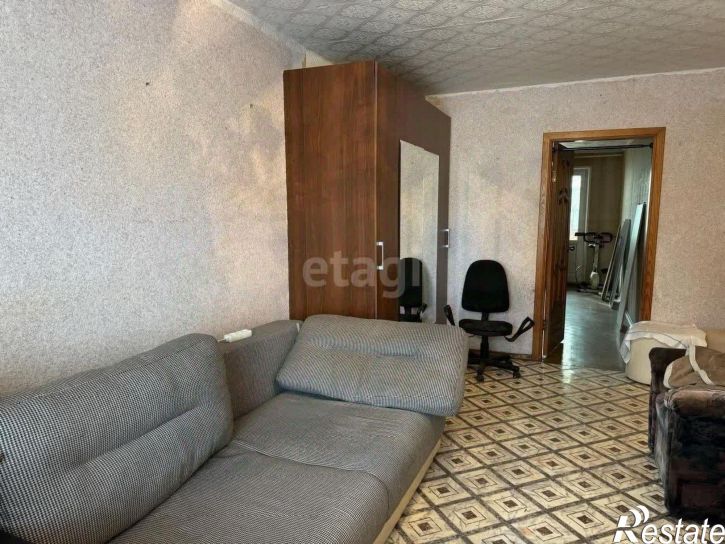 3-комн квартира улица Красина, 15,  д. 15