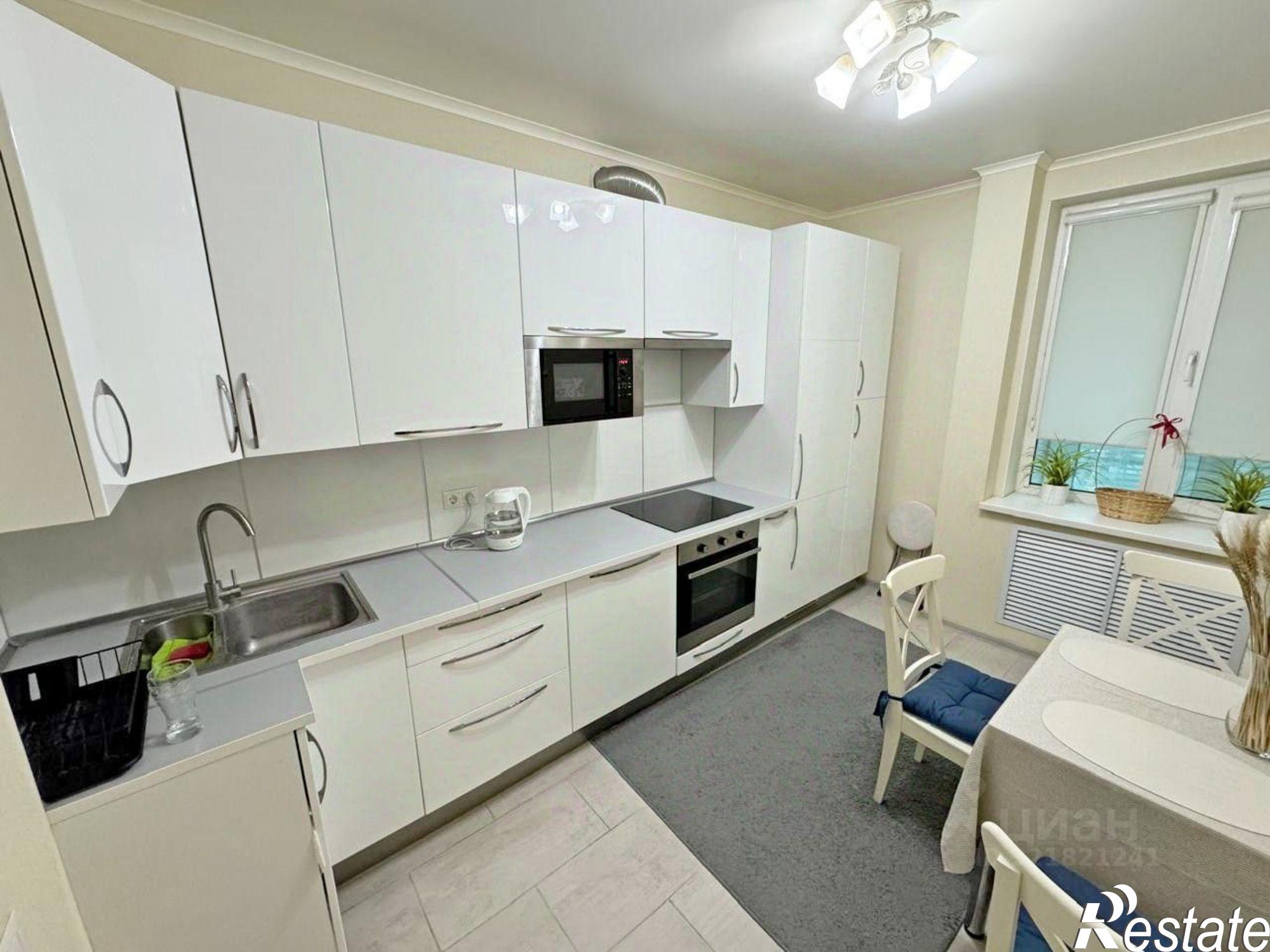 Сдать квартиру за 24 000 рублей на Менделеева, 145