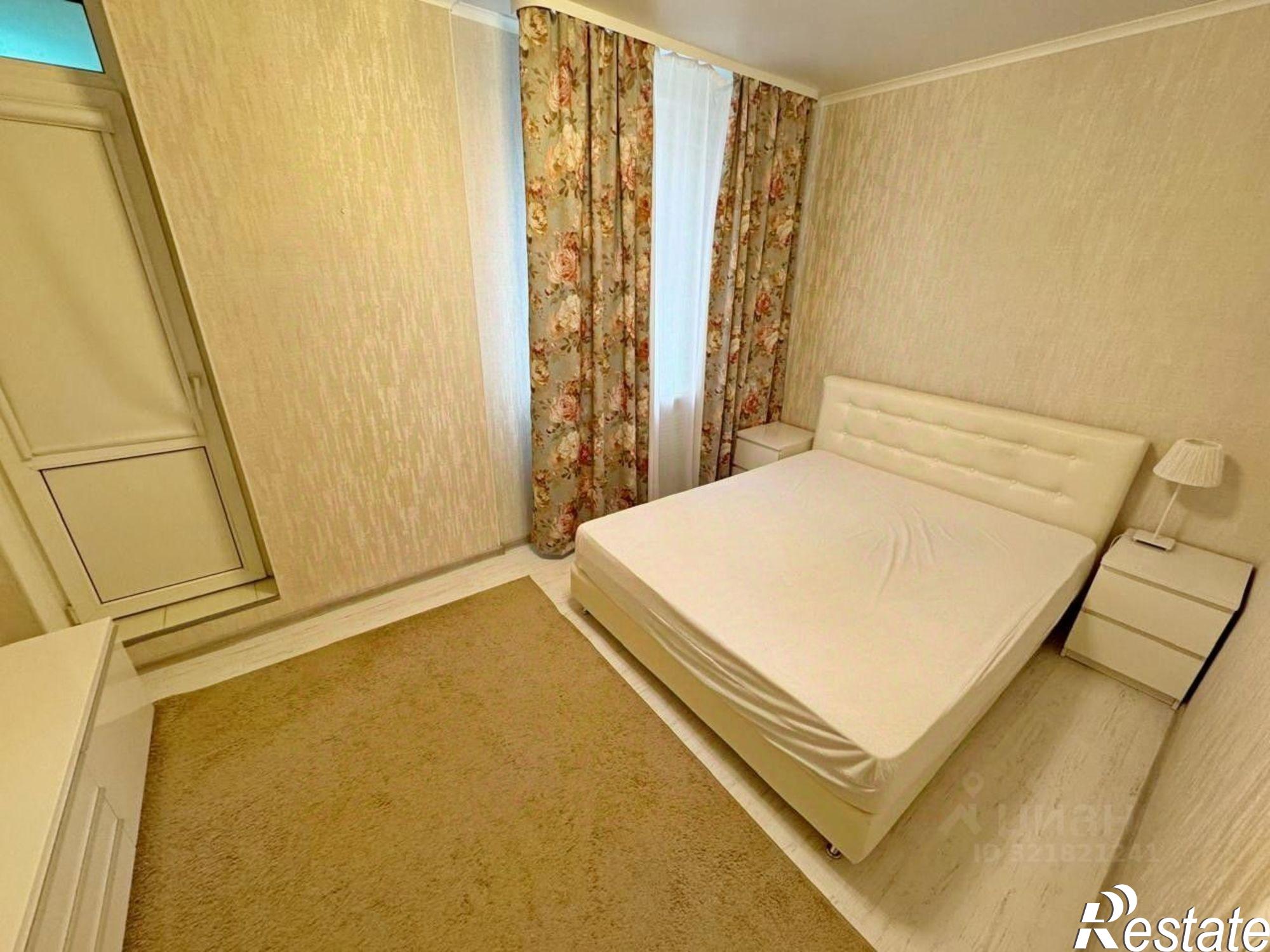 Сдать квартиру за 24 000 рублей на Менделеева, 145