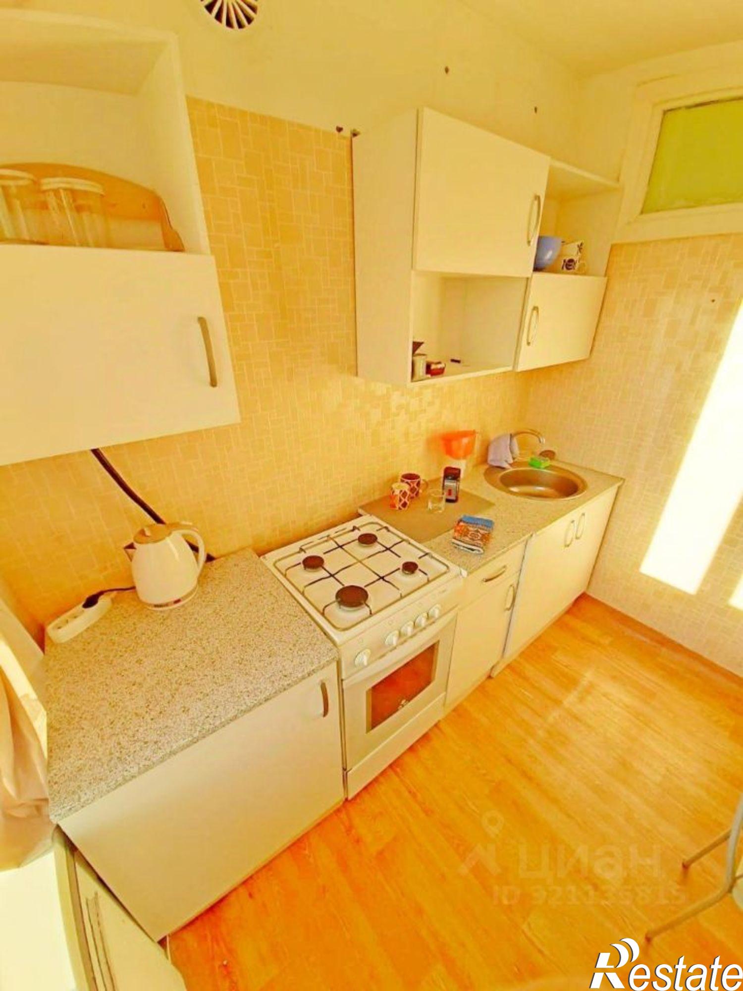 Сдать квартиру за 27 000 рублей на Аксакова, 7