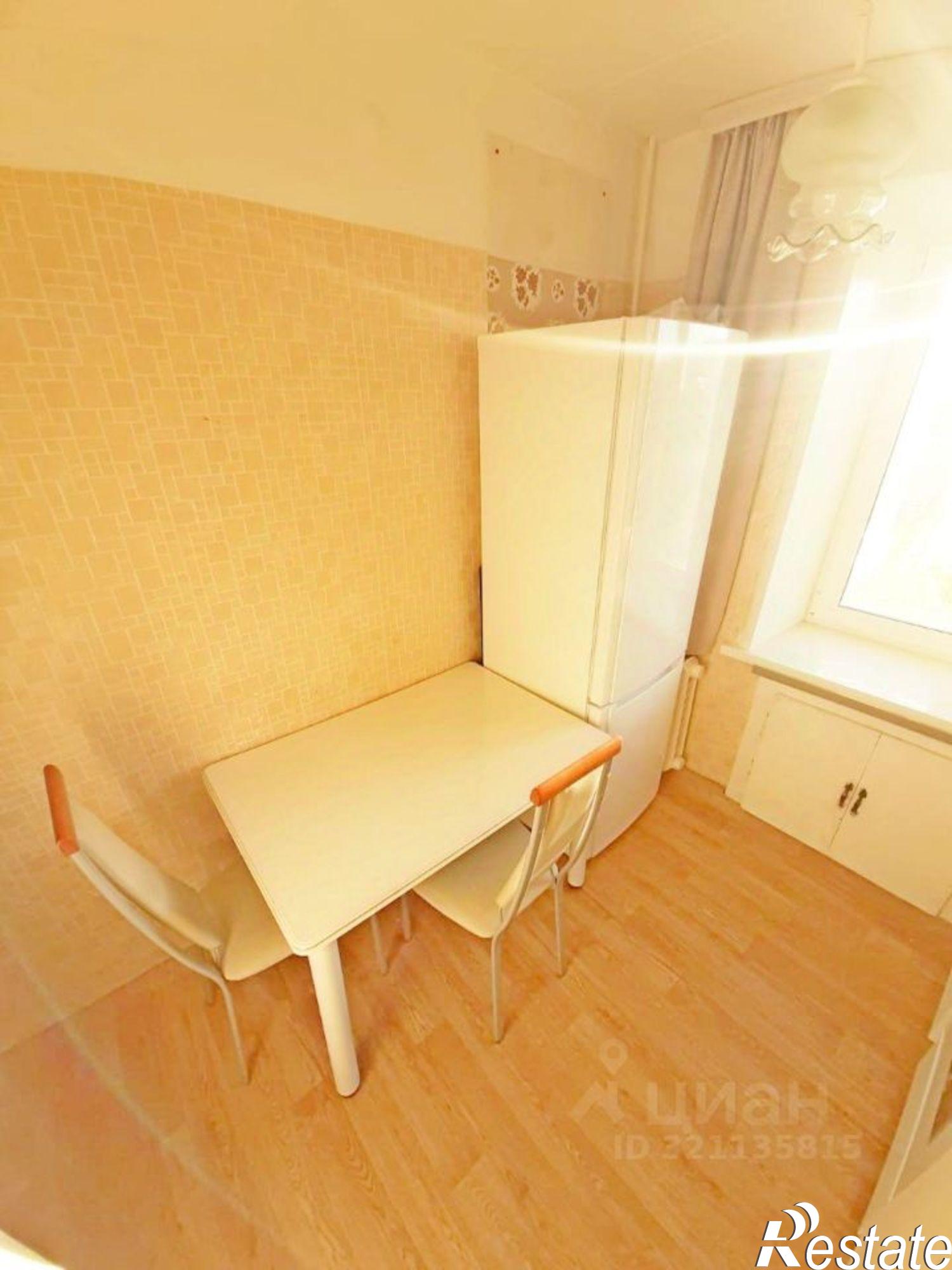 Сдать квартиру за 27 000 рублей на Аксакова, 7