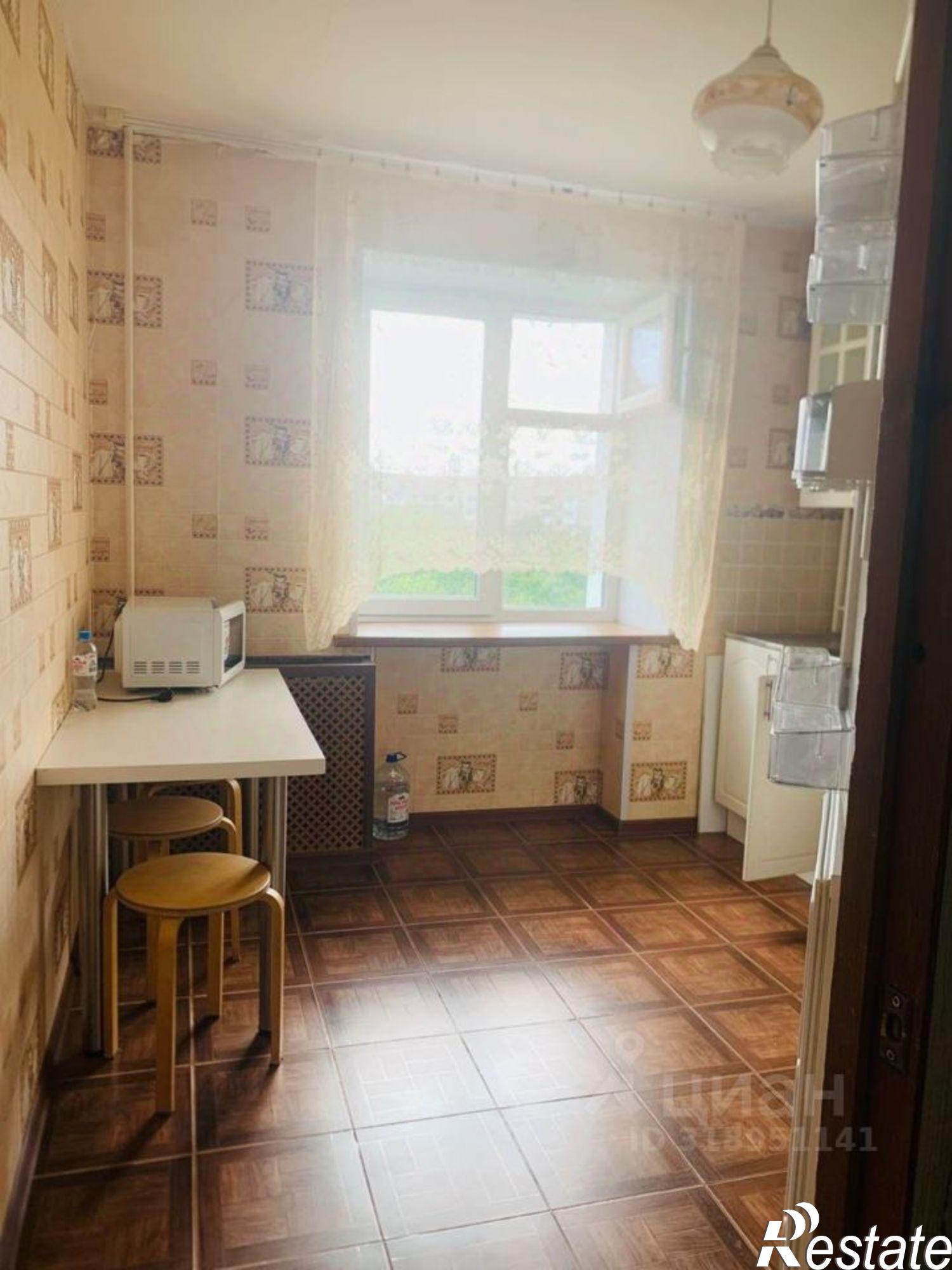 Сдать квартиру за 20 000 рублей на проспект Октября, 180