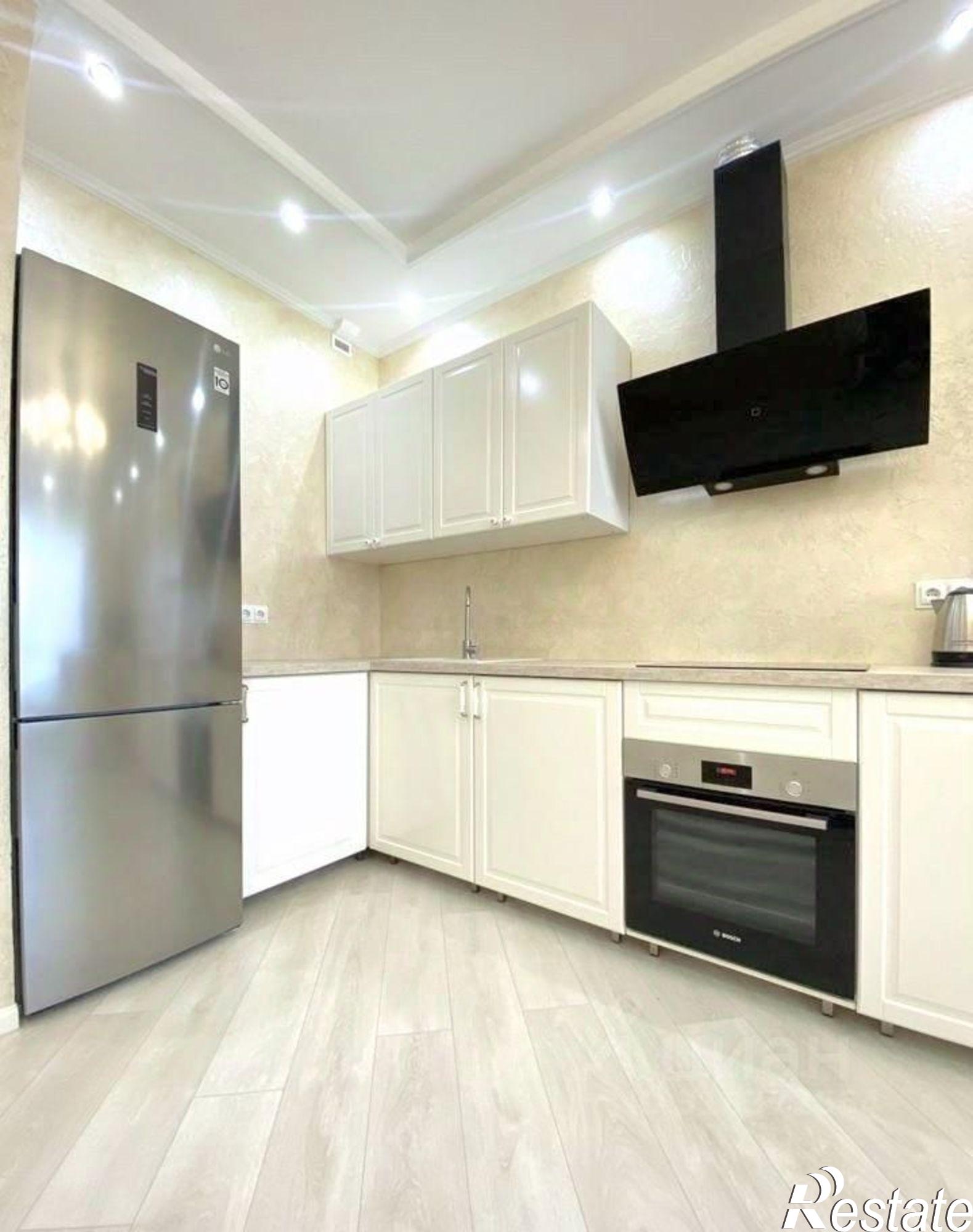 Сдать квартиру за 60 000 рублей на Ленина, 75