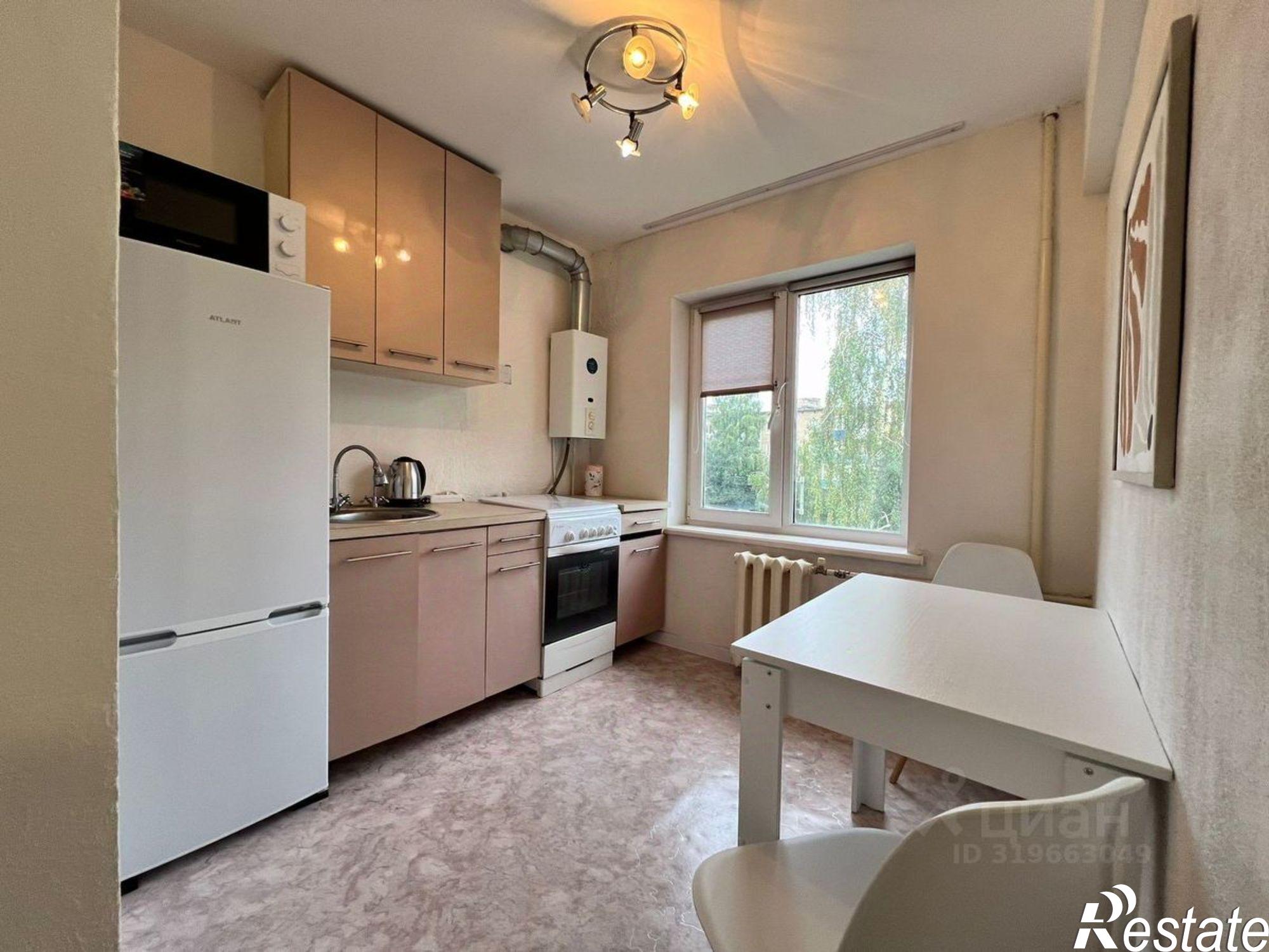 Сдать квартиру за 37 000 рублей на Свердлова, 42