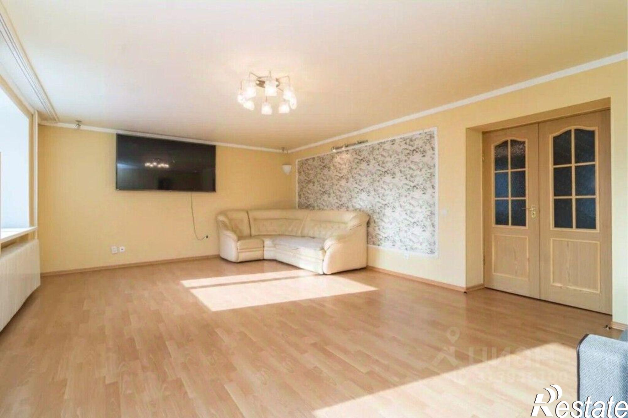 Купить квартиру за 10 100 000 рублей на ул Обская, д 5/1