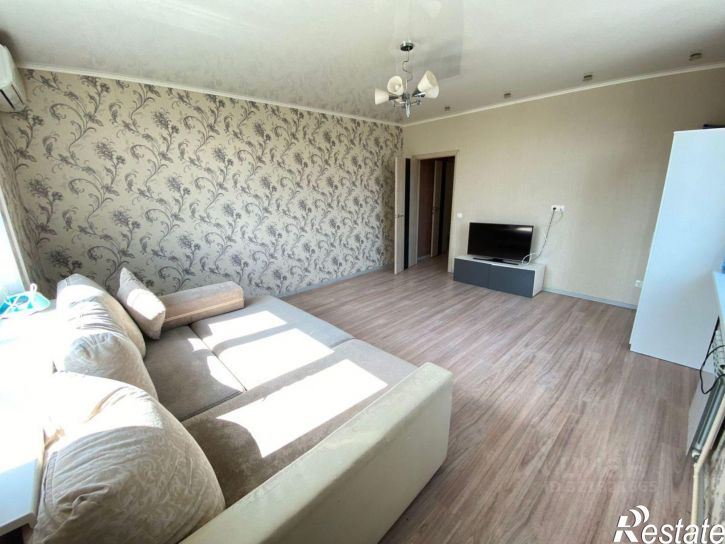 2-комн квартира Менделеева, 145