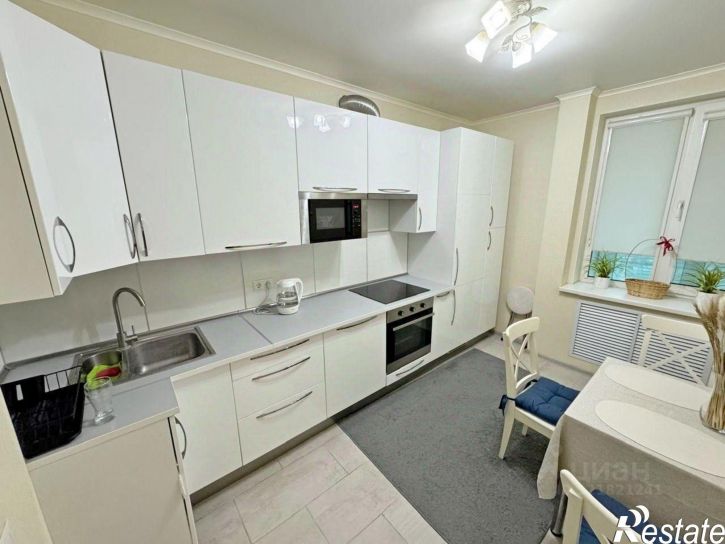 2-комн квартира Менделеева, 145