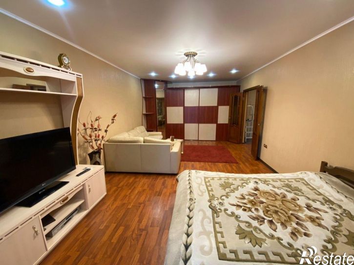 3-комн квартира Чернышевского, 104