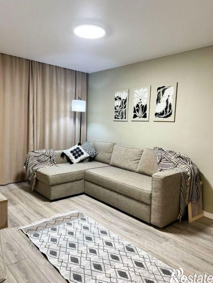 2-комн квартира Карла Маркса, 40