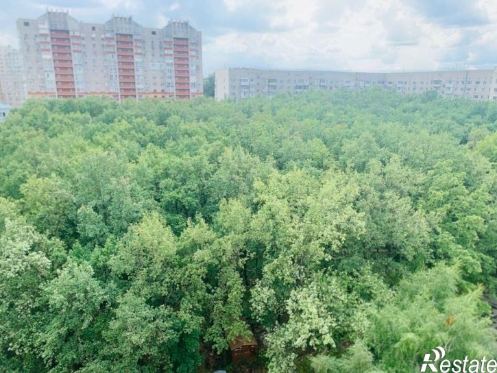 1-комн квартира проспект Октября, 180