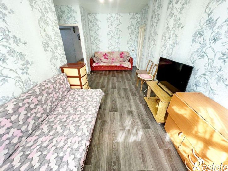 1-комн квартира 40 лет Октября, 4