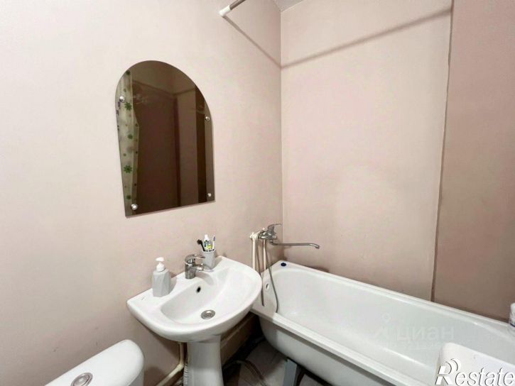 2-комн квартира Геологов, 53