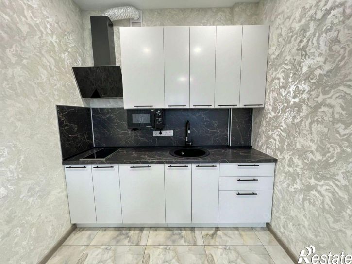 2-комн квартира Айская, 61