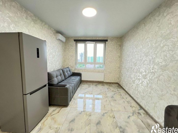 2-комн квартира Айская, 61