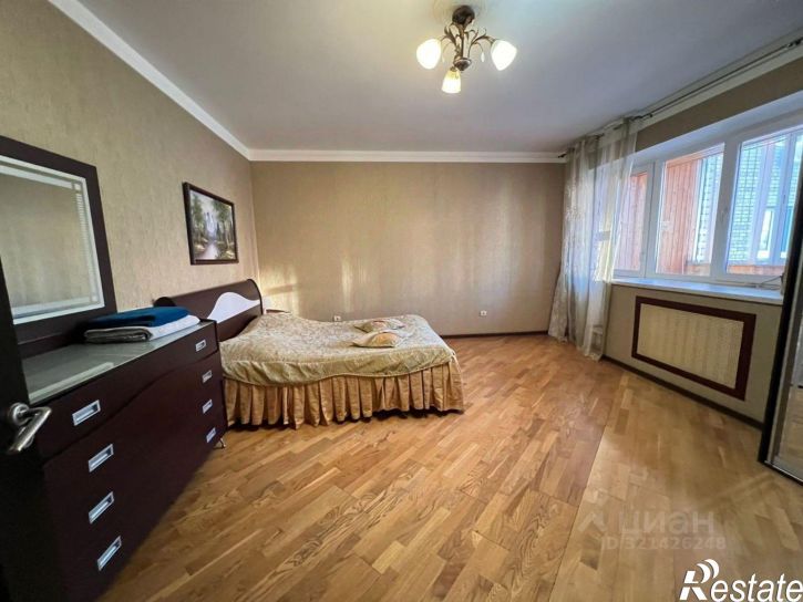 2-комн квартира Цюрупы, 145/1