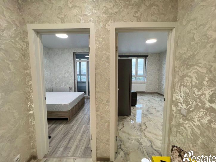 2-комн квартира Айская, 61