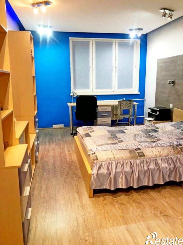 4-комн квартира Пушкина 45/2