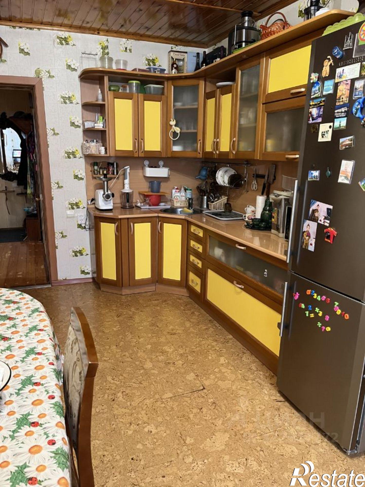 Купить дачу, дом, коттедж за 10 800 000 рублей на 1-я Береговая улица, 104