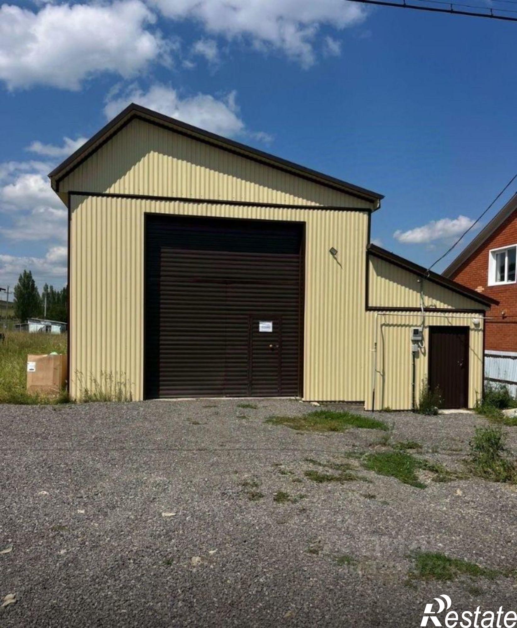 Купить помещение свободного назначения за 3 700 000 рублей на село Малояз