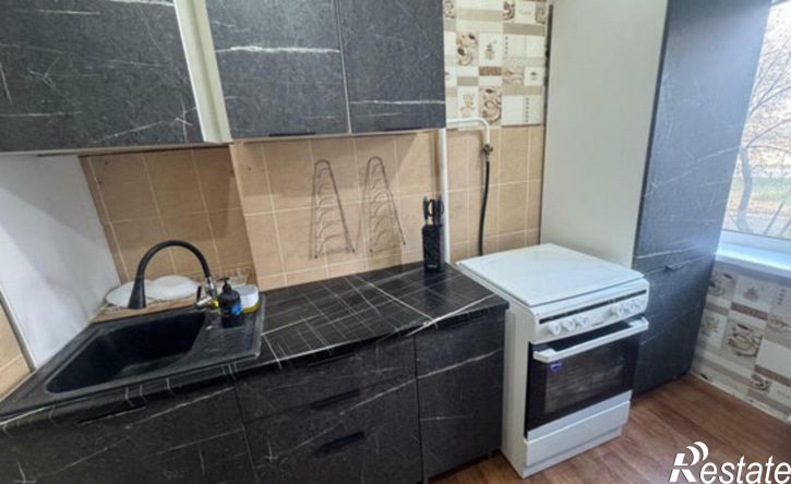 3-комн квартира улица 70 лет Октября, 11,  д. 11