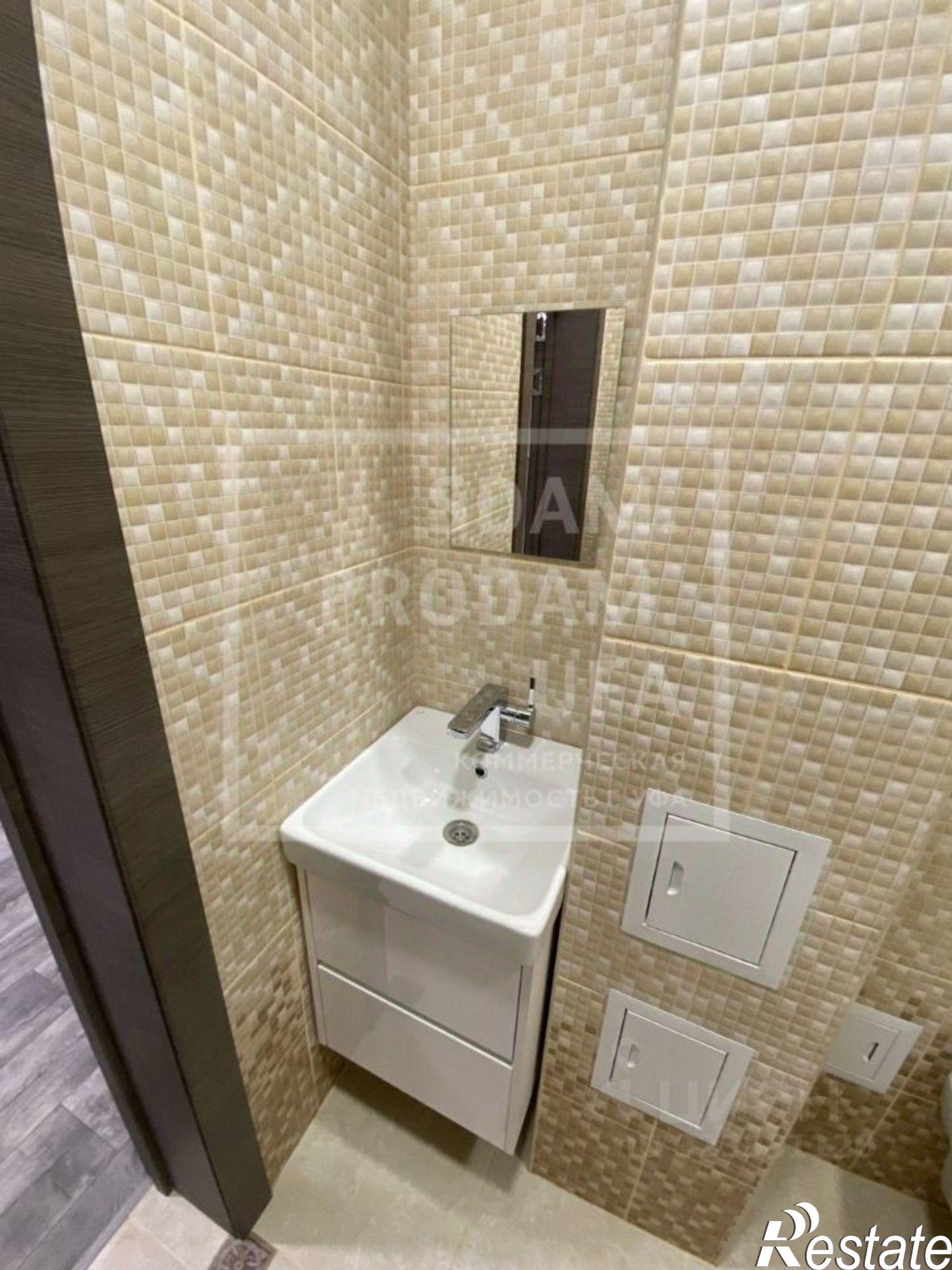 Купить торговое помещение за 6 786 000 рублей на ул Центральная, 60/1