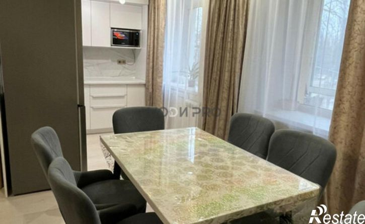 2-комн квартира улица 8 Марта, 10,  д. 10