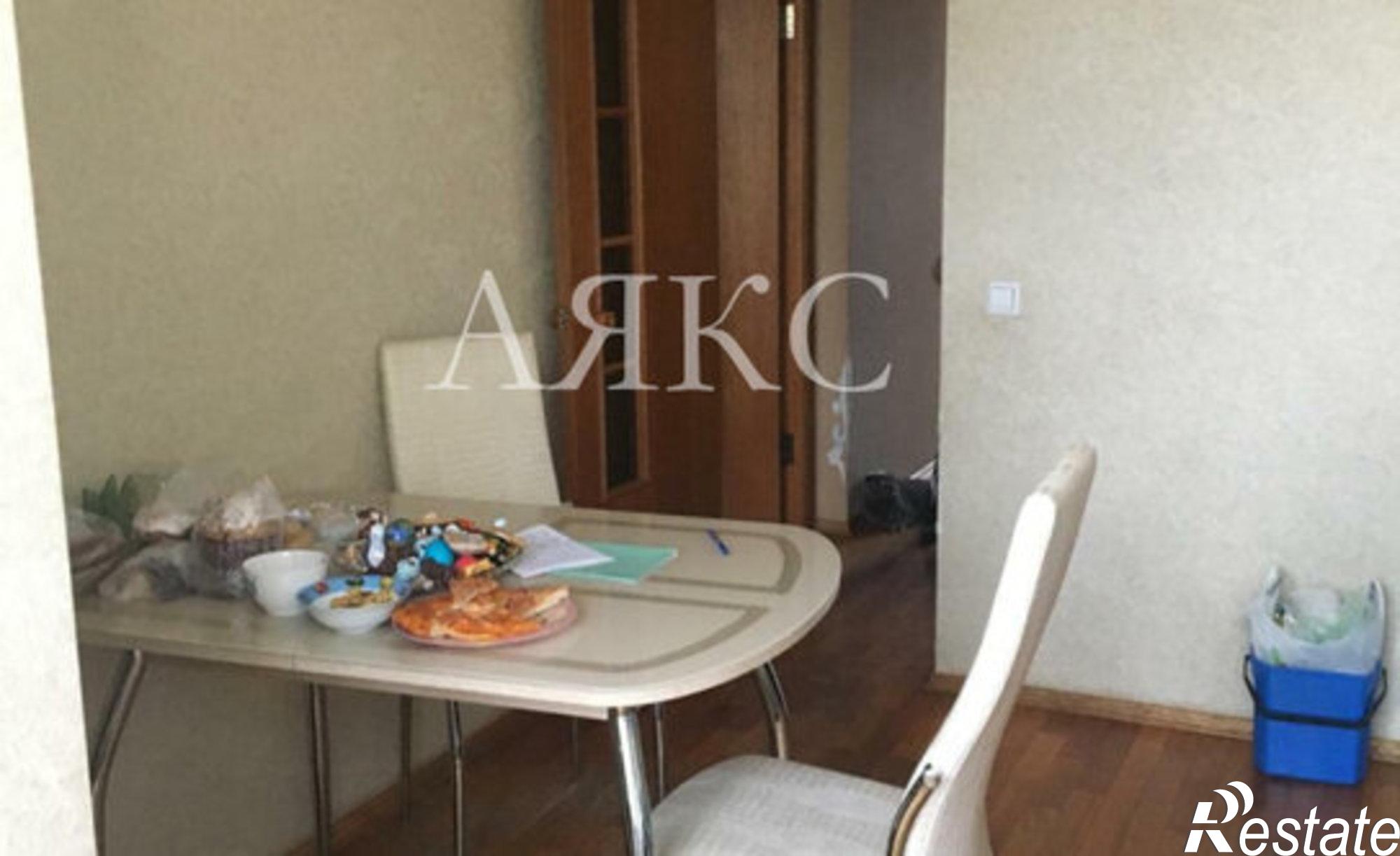 Купить квартиру за 3 200 000 рублей на ул Космонавтов, 6