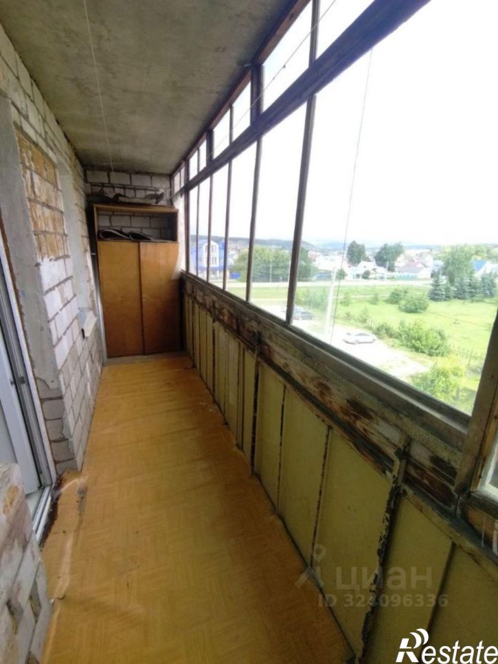 3-комн квартира улица Войкова, 103,  д. 103