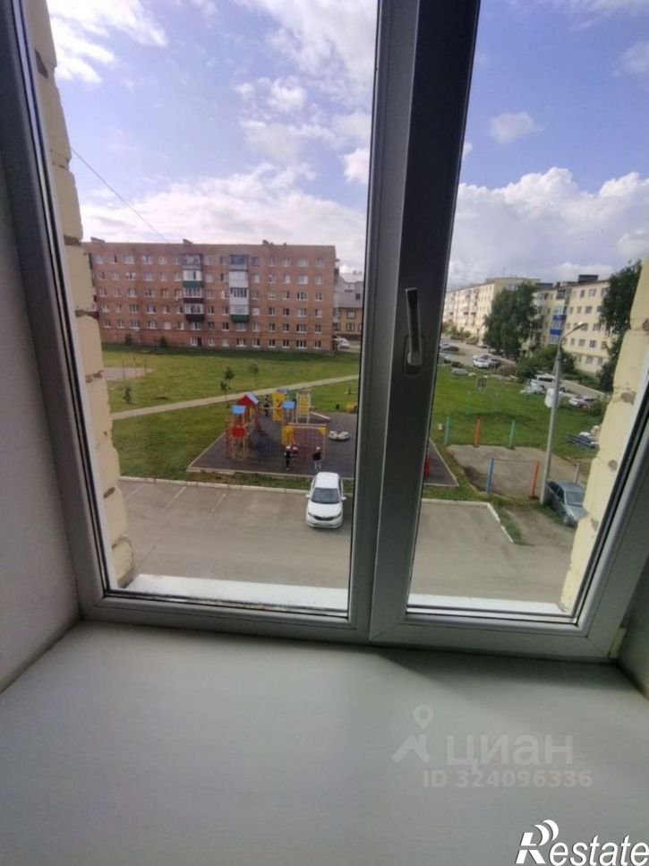 3-комн квартира улица Войкова, 103,  д. 103