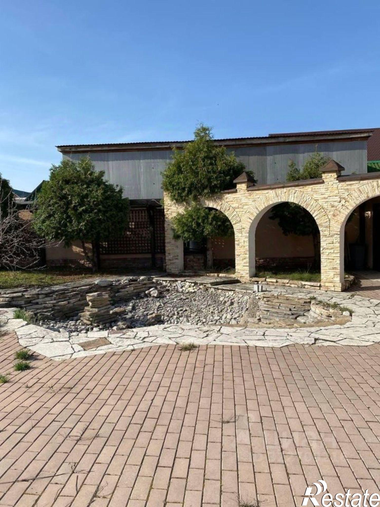 Купить дачу, дом, коттедж за 22 000 000 рублей на улица Сайфутдинова, 38