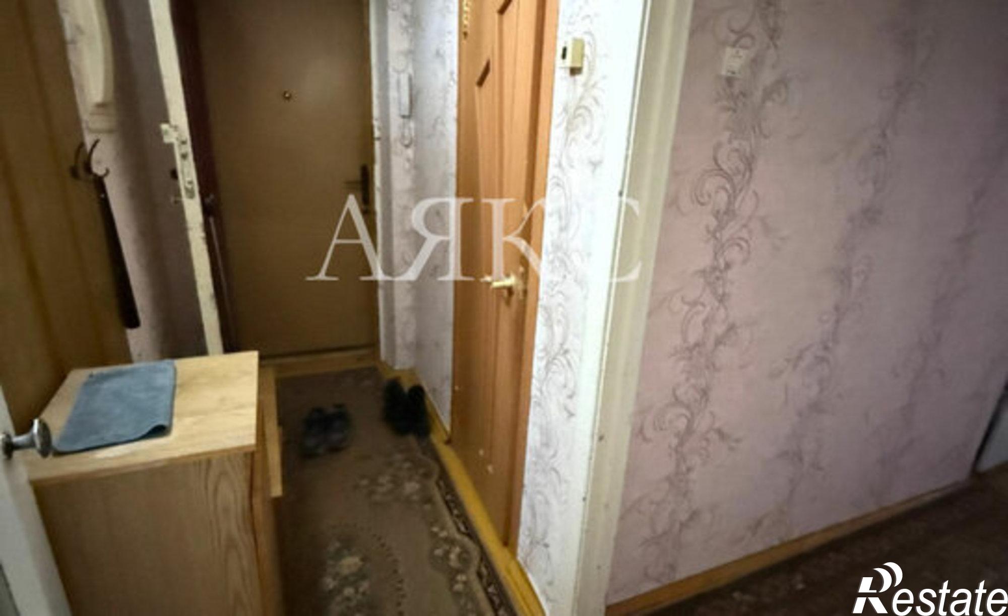 Купить квартиру за 1 800 000 рублей на ул Губкина, 45/92