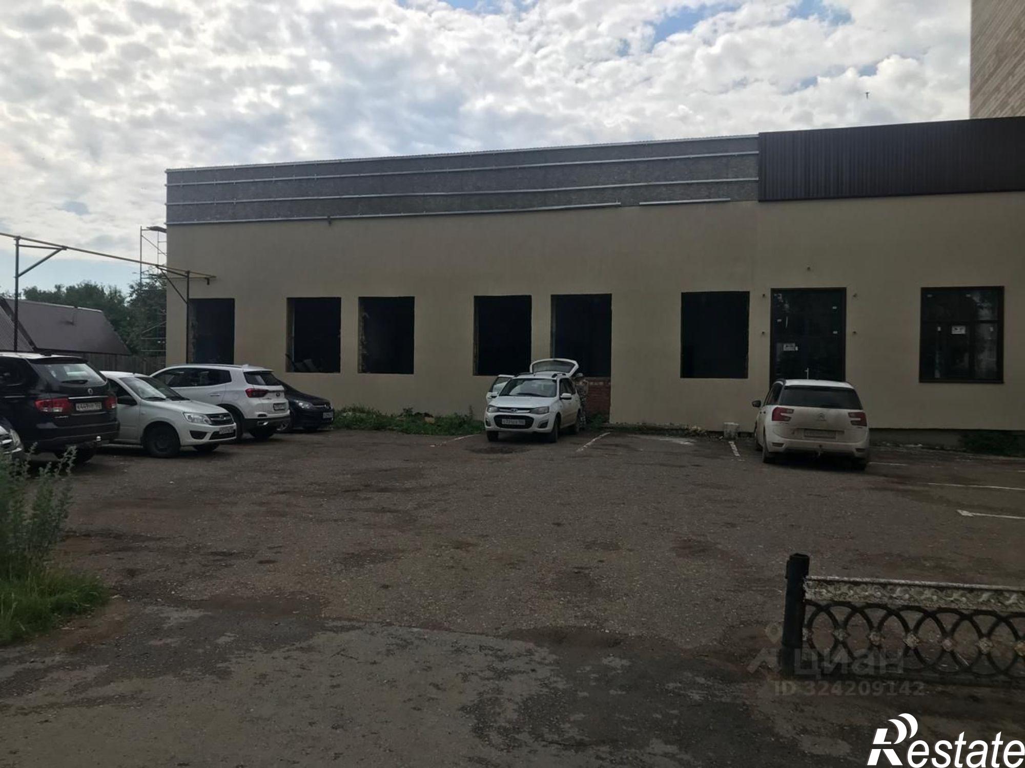 Сдать торговое помещение за 374 000 рублей на ул Корочкина, 2