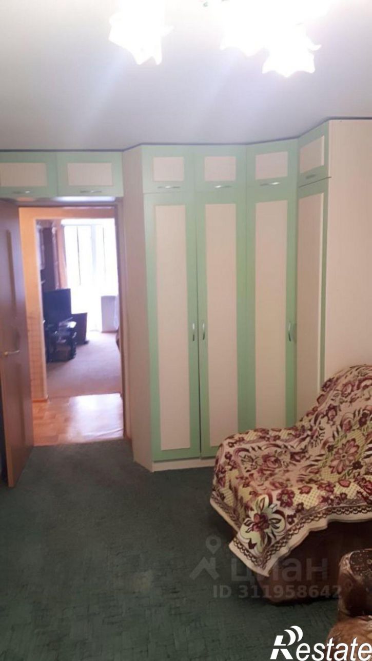 2-комн квартира улица 50 лет Октября, 66,  д. 66