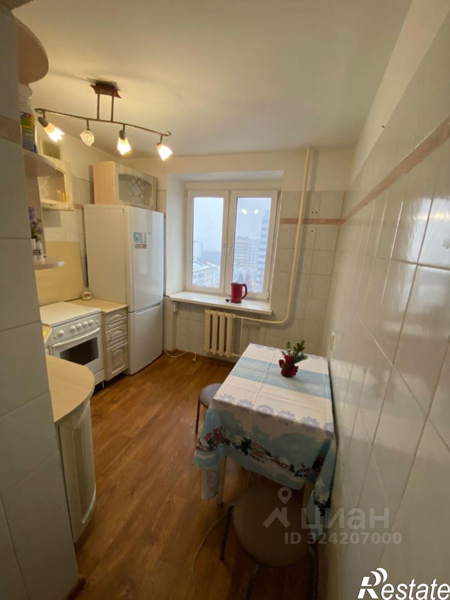 Сдать квартиру за 30 000 рублей на Уфа, улица Комарова