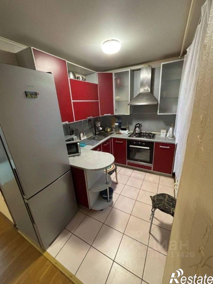 3-комн квартира Зелёная роща м-н, улица Акназарова, 25