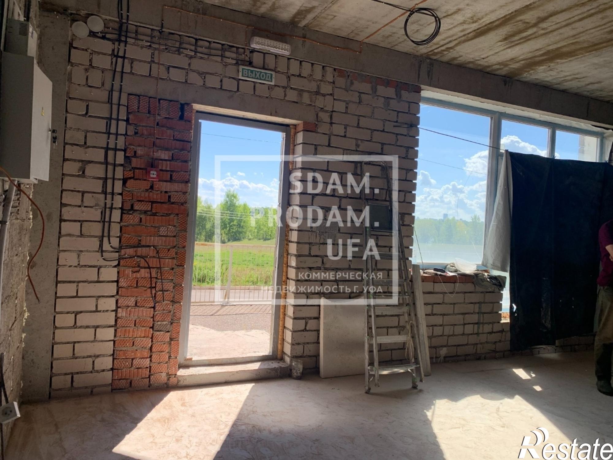 Купить торговое помещение за 4 040 000 рублей на Центральная улица, д.56/2
