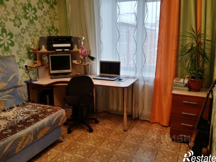 3-комн квартира ул 50 лет ВЛКСМ, 10,  д. 10