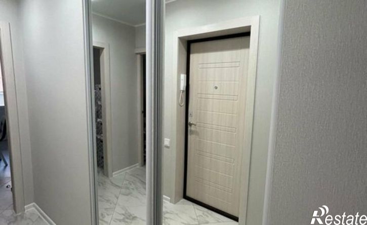 2-комн квартира улица Революционеров, 44/1